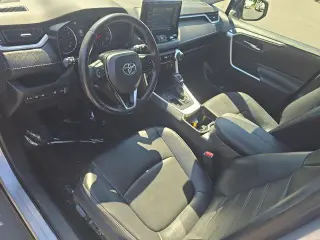 Toyota RAV4 2021 XLE Premium 4dr SUV