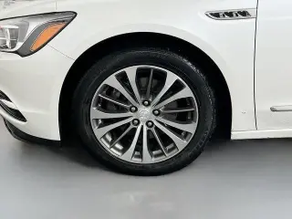 Buick LaCrosse 2019 Essence 4dr Sedan