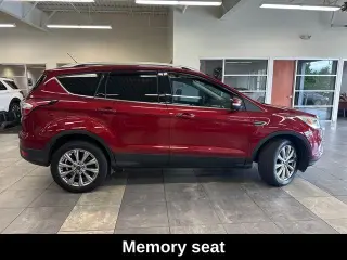 Ford Escape 2017 AWD Titanium 4dr SUV