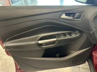 Ford Escape 2017 AWD Titanium 4dr SUV