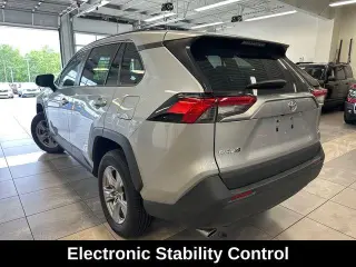 Toyota RAV4 2025 AWD XLE 4dr SUV