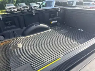 Ford F-150 2022 4x4 Limited 4dr SuperCrew 5.5 ft. SB