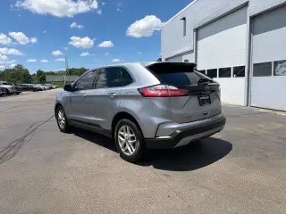 Ford Edge 2022 AWD SEL 4dr Crossover