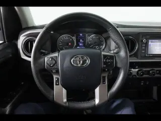 Toyota Tacoma 2018 4x4 TRD Pro 4dr Double Cab 5.0 ft SB 6M