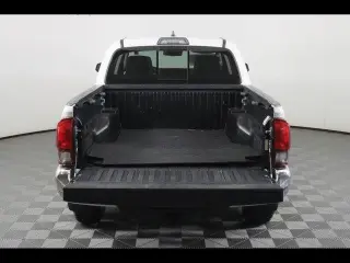 Toyota Tacoma 2018 4x4 TRD Pro 4dr Double Cab 5.0 ft SB 6M