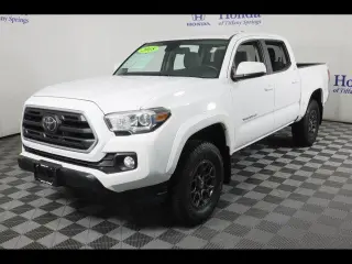 Toyota Tacoma 2018 4x4 TRD Pro 4dr Double Cab 5.0 ft SB 6M