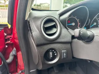 Ford Fiesta 2016 SE 4dr Hatchback