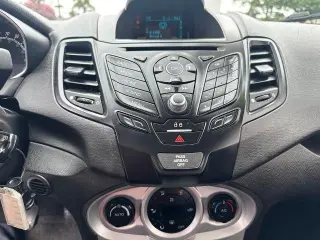 Ford Fiesta 2016 SE 4dr Hatchback