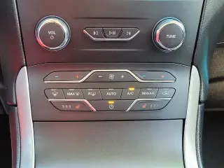 Ford Edge 2019 SEL 4dr Crossover