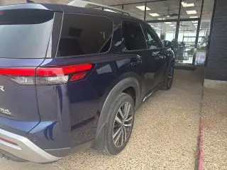 Nissan Pathfinder 2022 AWD Platinum 4dr SUV