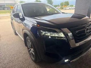 Nissan Pathfinder 2022 AWD Platinum 4dr SUV