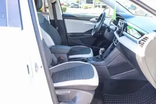 Volkswagen Taos 2025 SE 4dr SUV