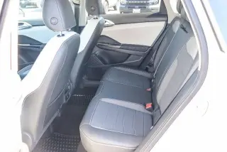 Volkswagen Taos 2025 SE 4dr SUV