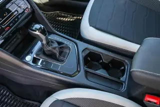 Volkswagen Taos 2025 SE 4dr SUV