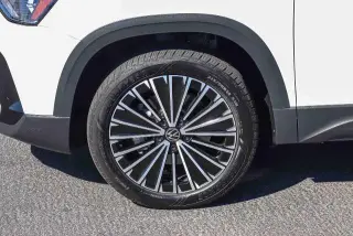 Volkswagen Taos 2025 SE 4dr SUV