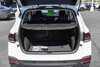 Volkswagen Taos 2025 SE 4dr SUV