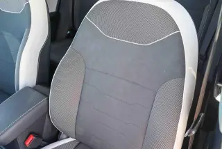 Volkswagen Taos 2025 SE 4dr SUV