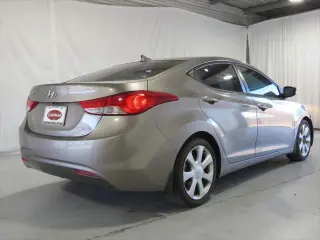 Hyundai ELANTRA 2013 Limited 4dr Sedan