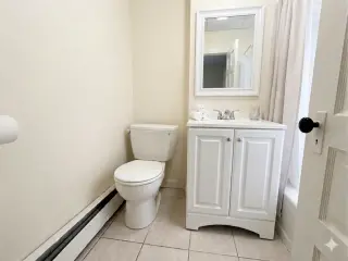 Propiedad en alquiler con 3 habitaciones y 1 baño en Somerville