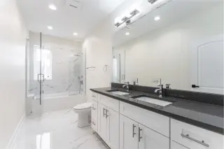 Propiedad en alquiler con 3 habitaciones y 2 baños en Chicago