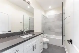 Propiedad en alquiler con 3 habitaciones y 2 baños en Chicago