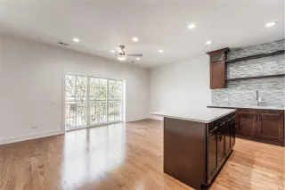 Propiedad en alquiler con 3 habitaciones y 2 baños en Chicago