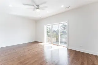 Propiedad en alquiler con 3 habitaciones y 2 baños en Chicago