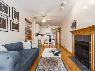 Propiedad en alquiler con 3 habitaciones y 2 baños en Chicago