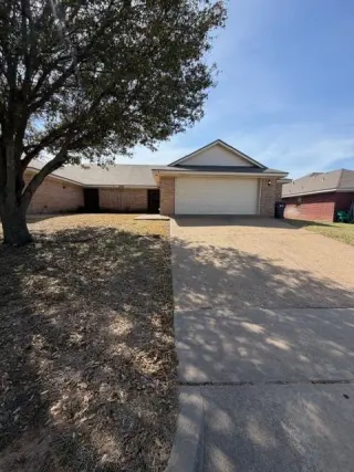 Propiedad en alquiler con 3 habitaciones y 2 baños en Waco