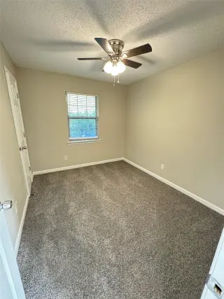 Propiedad en alquiler con 3 habitaciones y 2 baños en Hinesville