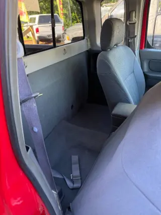 2004 Nissan Frontier
