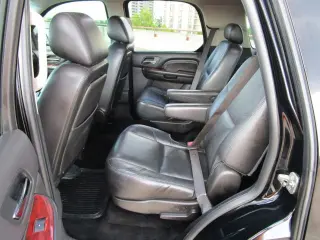2010 CADILLAC ESCALADE