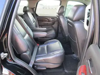 2010 CADILLAC ESCALADE