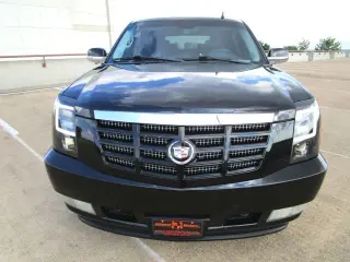 2010 CADILLAC ESCALADE