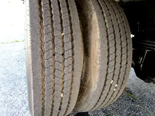 2002 CHEVROLET COMM W5500