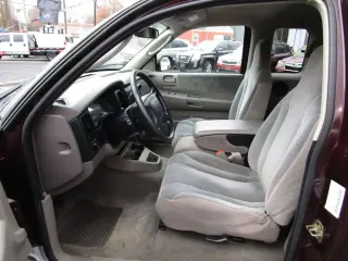 2004 DODGE DAKOTA CLUB CAB