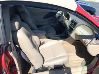 2001 FORD MUSTANG