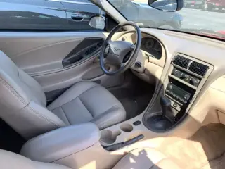 2001 FORD MUSTANG