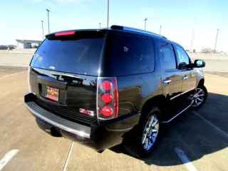 2011 GMC YUKON
