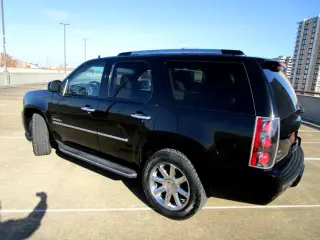 2011 GMC YUKON