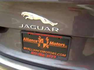 2017 JAGUAR XE