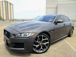 2017 JAGUAR XE