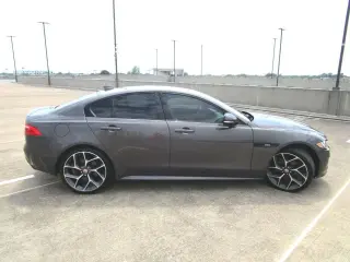 2017 JAGUAR XE