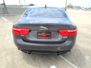 2017 JAGUAR XE