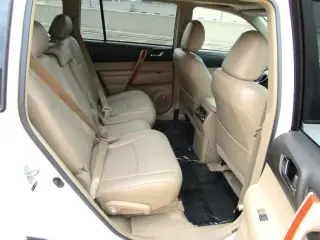 2010 TOYOTA HIGHLANDER