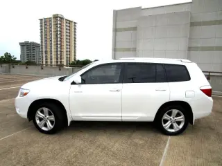 2010 TOYOTA HIGHLANDER