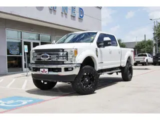 Ford F-250 Super Duty 2017 4x4 King Ranch 4dr Crew Cab 6.8 ft. SB Pickup