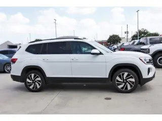 Volkswagen Atlas 2025 SE 4dr SUV w/Technology