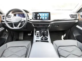 Volkswagen Atlas 2025 SE 4dr SUV w/Technology