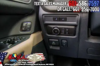 Ford Expedition 2023 4x2 XLT 4dr SUV